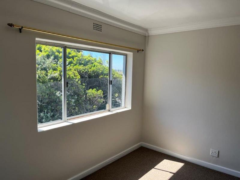 To Let 2 Bedroom Property for Rent in Lakeside Western Cape